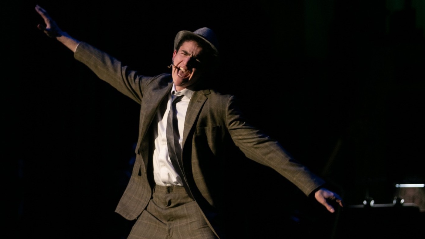 David Landis as Amos Hart in Chicago